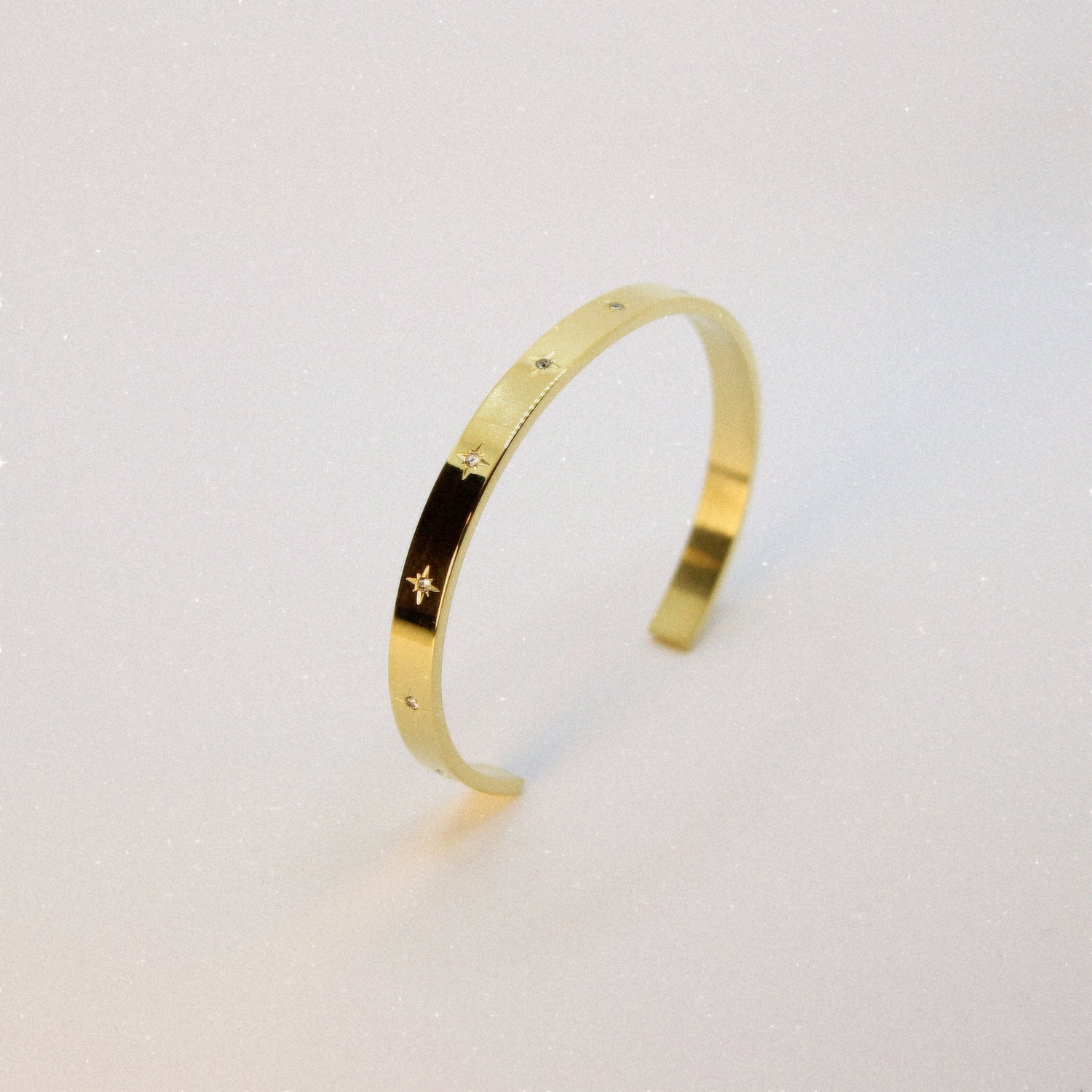 ARMBÄNDER & ARMREIFE